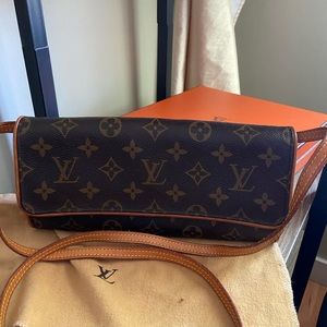 Louis Vuitton Twin Pochette